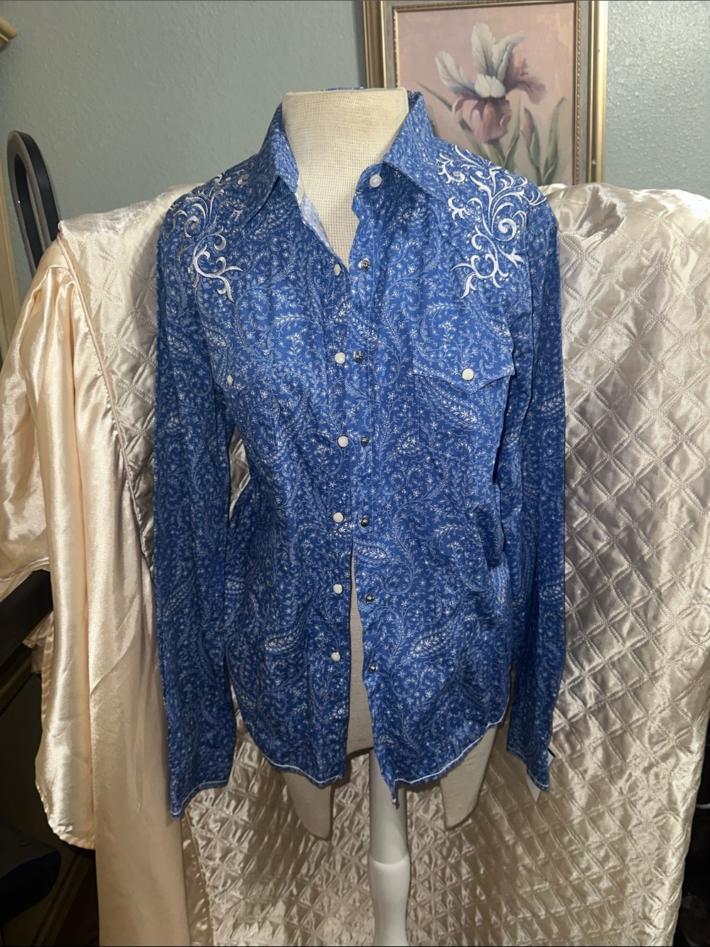 Woman’s  Western Button-Down Shirt with Embroidered Yoke
